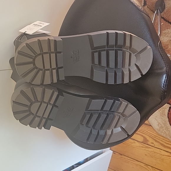 🎉HP🎉NWT ZARA LEATHER ANKLE BOOTS - Picture 5 of 17